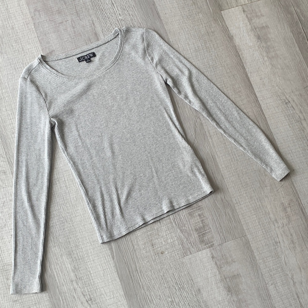 J. Crew Ribbed Long-Sleeve Scoop Neck Top in Light Gray